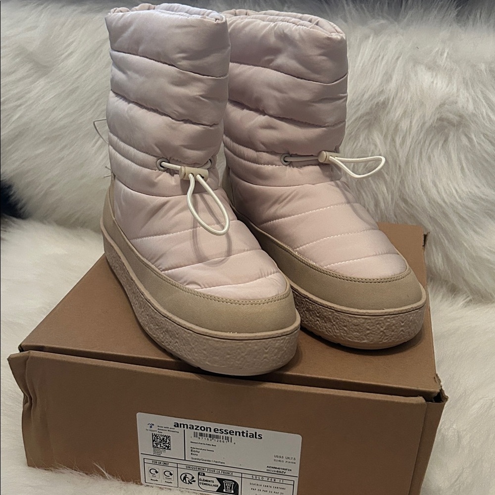 Amazon Essentials Women's Winter (Puffer) Boots